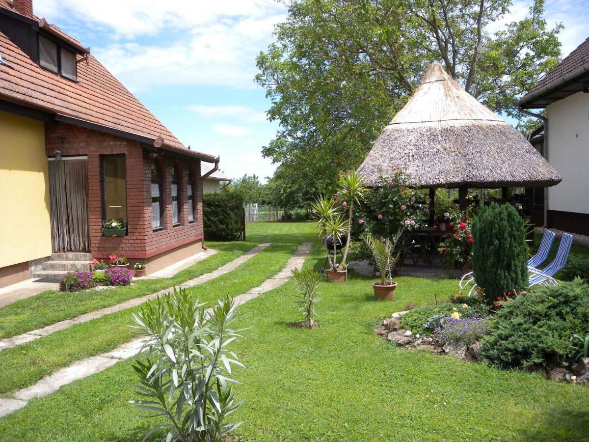 Apartment Balatonbereny 4 外观 照片