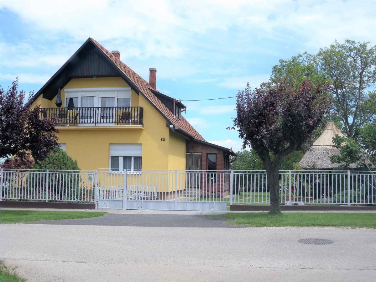 Apartment Balatonbereny 4 外观 照片